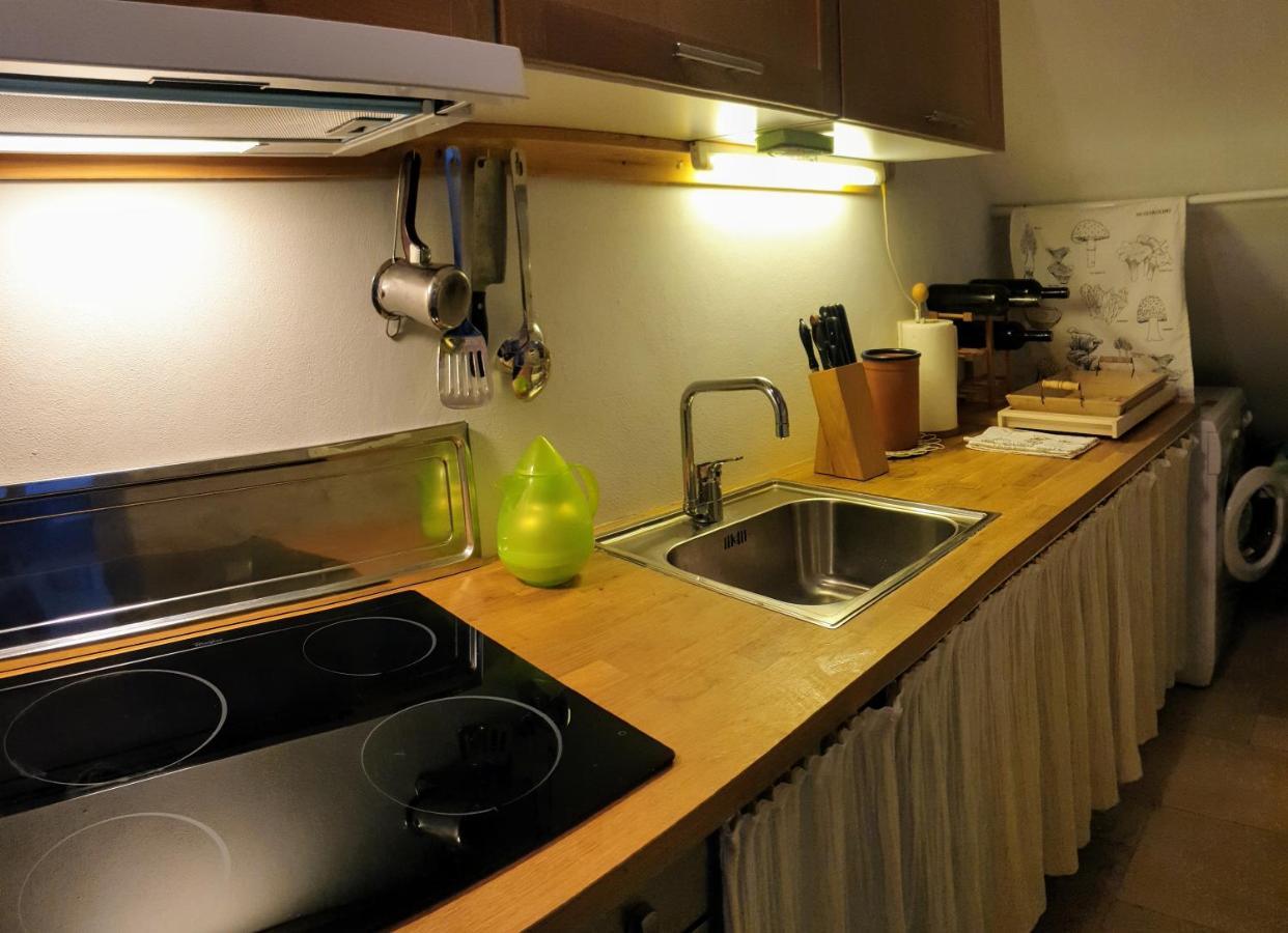 Traditional Seafront Apartment Sými Luaran gambar