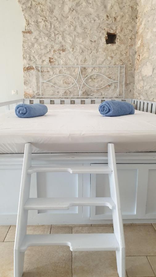 Traditional Seafront Apartment Sými Luaran gambar